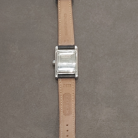 Coach Classic Leather Wrist Watch - Picture 6 of 6